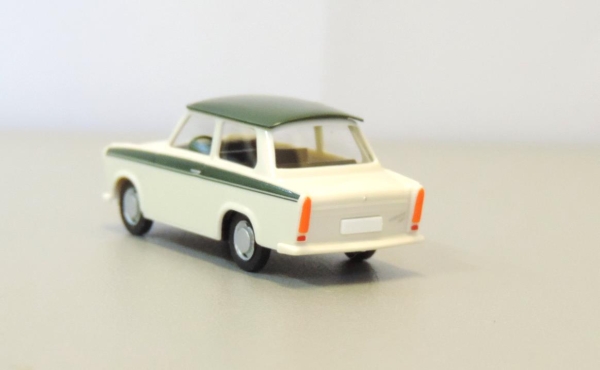 Modell-Car Zenker 03-336 IFA Trabant P 601 beige/grün "Alltagsedition" 1:87