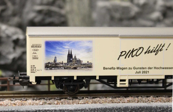 Piko 72217 Benefiz-Wagen Gedeckter Güterwagen "Unwetter-Katastrophe 2021"