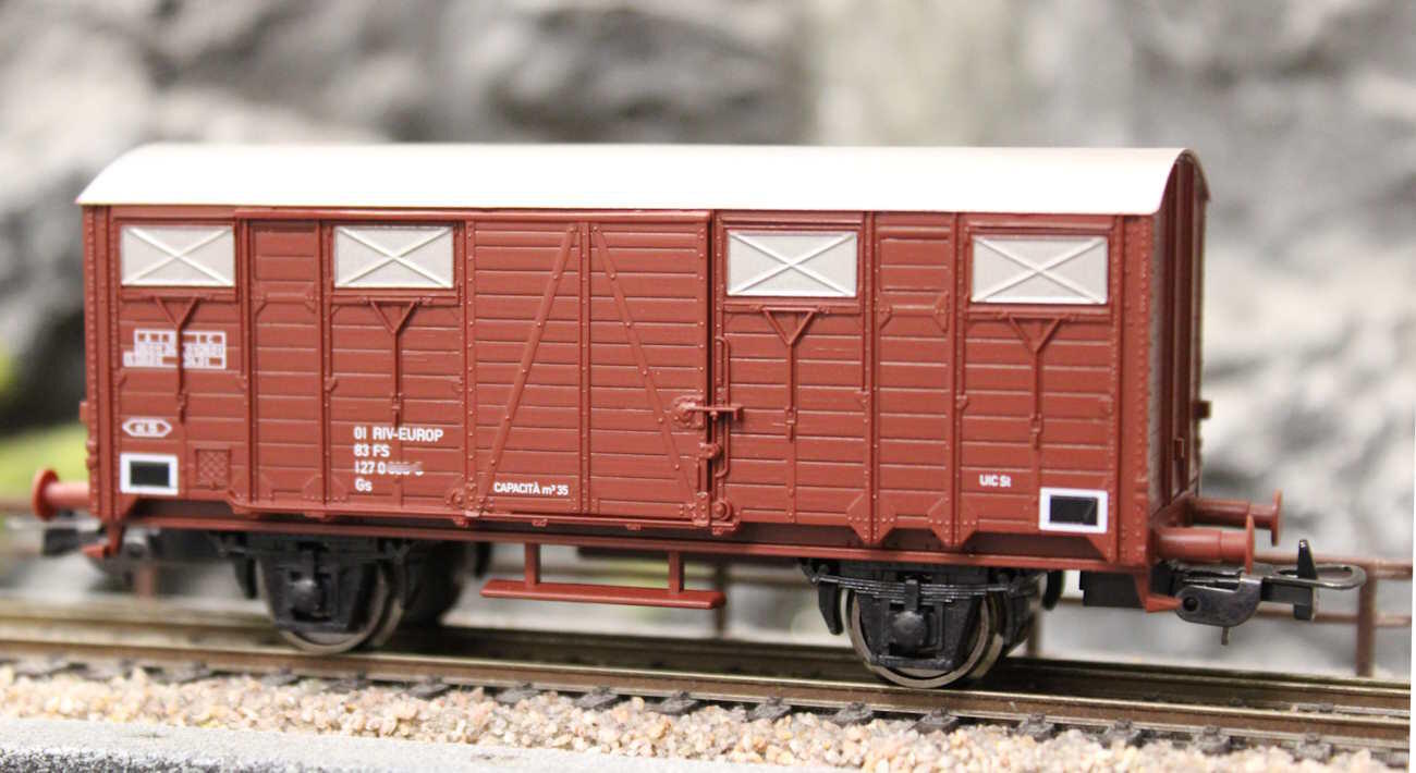 Piko  97155 Gedeckter Güterwagen FS