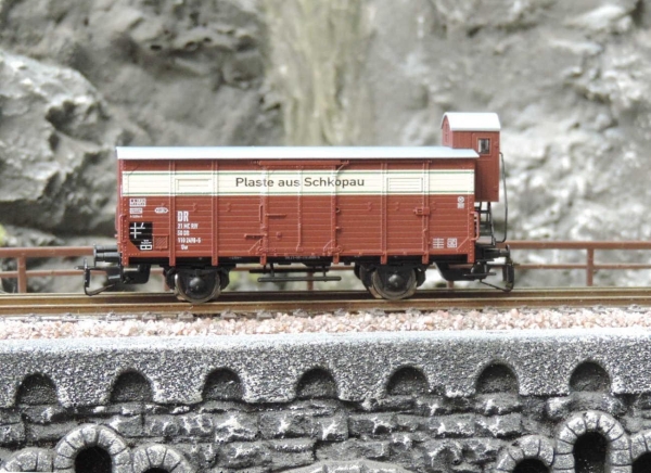 Piko  47762 Gedeckter Güterwagen G02 -Plaste aus Schkopau- DR