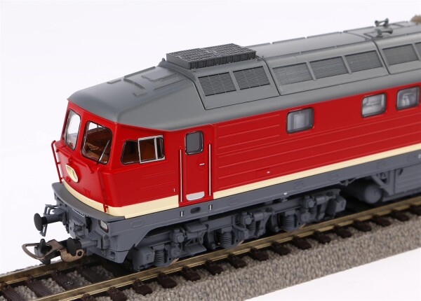 Piko  52910 Diesellokomotive BR 132 schmaler Streifen DR IV