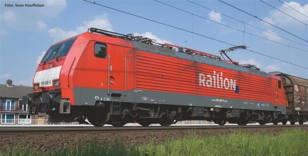 Piko  57866 ~Elektrolokomotive BR 189 Railion Holland Latz VI