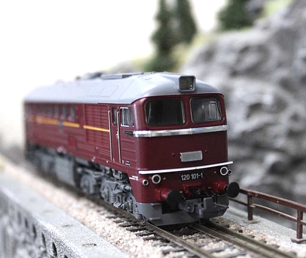 Roco 71791 Diesellokomotive BR 120 DR Sound-Version