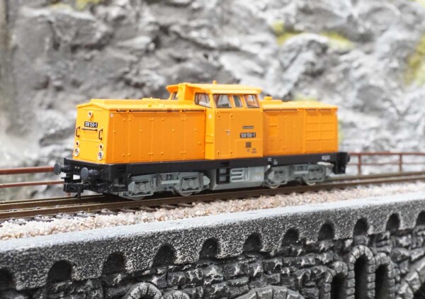 Roco 36337 Diesellokomotive BR 108 DR HE-Sound-Version