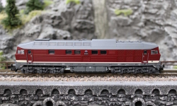 Roco 36421 Diesellokomotive BR 132 DR HE-Sound-Version