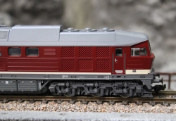 Roco 36421 Diesellokomotive BR 132 DR HE-Sound-Version