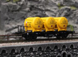 Brawa 50608 Behältertragwagen Lbs 577 der DB, mit Ddikr 621 "Dinkelacker"