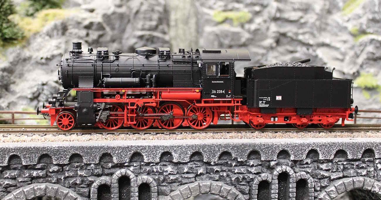 Rivarossi 2890S Schlepptenderlokomotive BR 56.20 DR - Sound Version