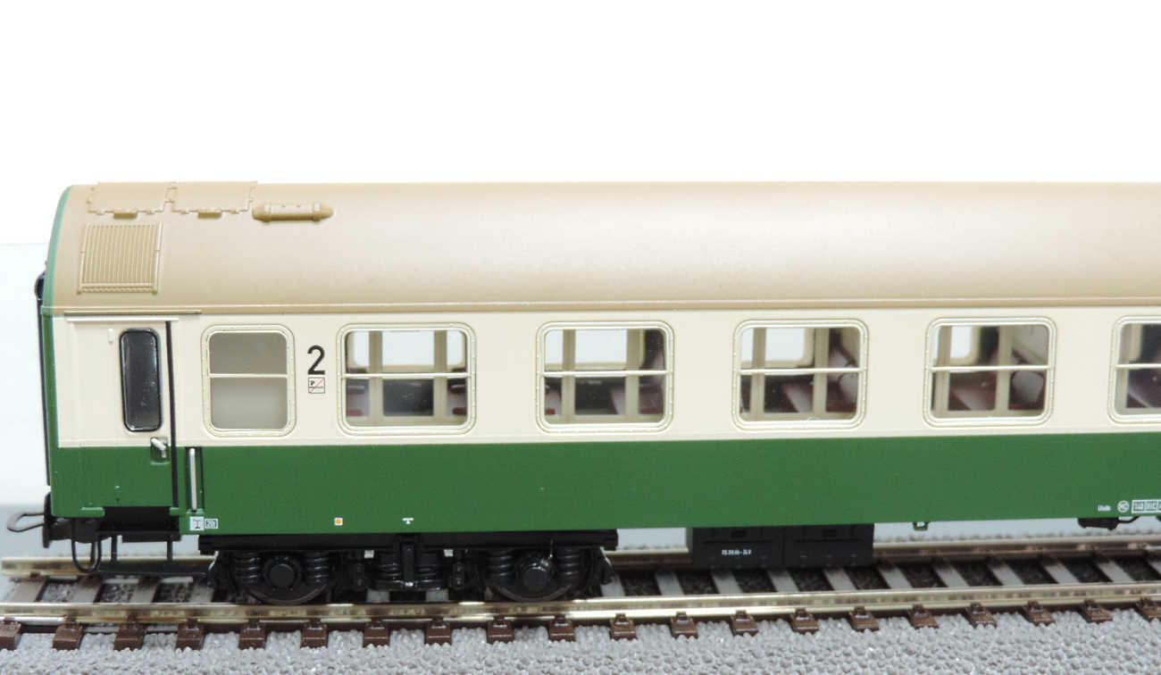 Rivarossi 4345 3-teiliger Set Personenwagen mit Speisewagen DR