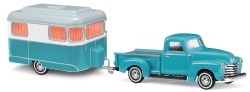 Busch 48243 Chevy Pick-Up mit Wohnwagen