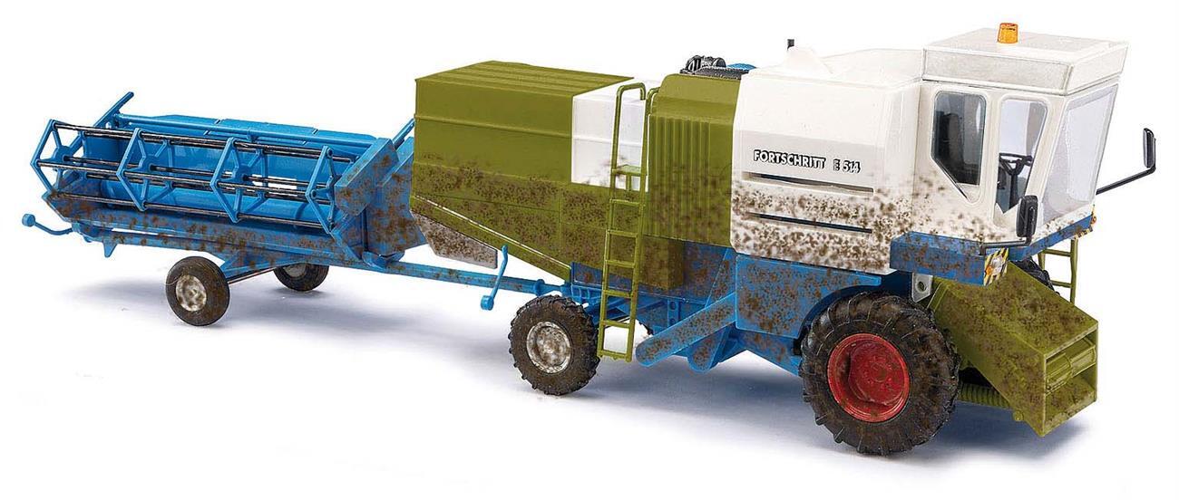 Busch 40179 Mähdrescher E514 Harlekin - Betriebsverschmutzt