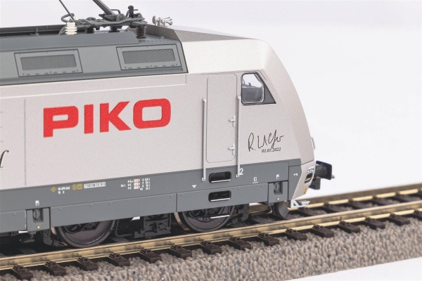 Piko 51110 Elektrolokomotive BR 101 - 30 Jahre Piko Jubiläum