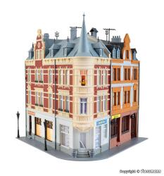 Kibri 38295 H0 Stadthaus mit Figur und Hausbeleuchtung,Funktionsbausatz