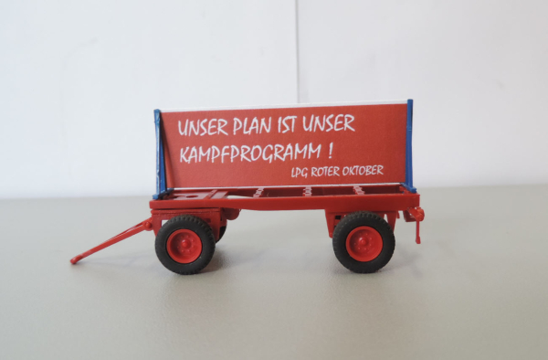 Modelltec SES FG000644 Propaganda / Polit Parolen Anhänger - LPG Roter Oktober