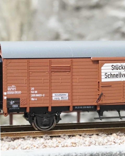 Hädl 113184-98  Leig-Einheit DR -Stückgut-Schnellverkehr- zugerüstet