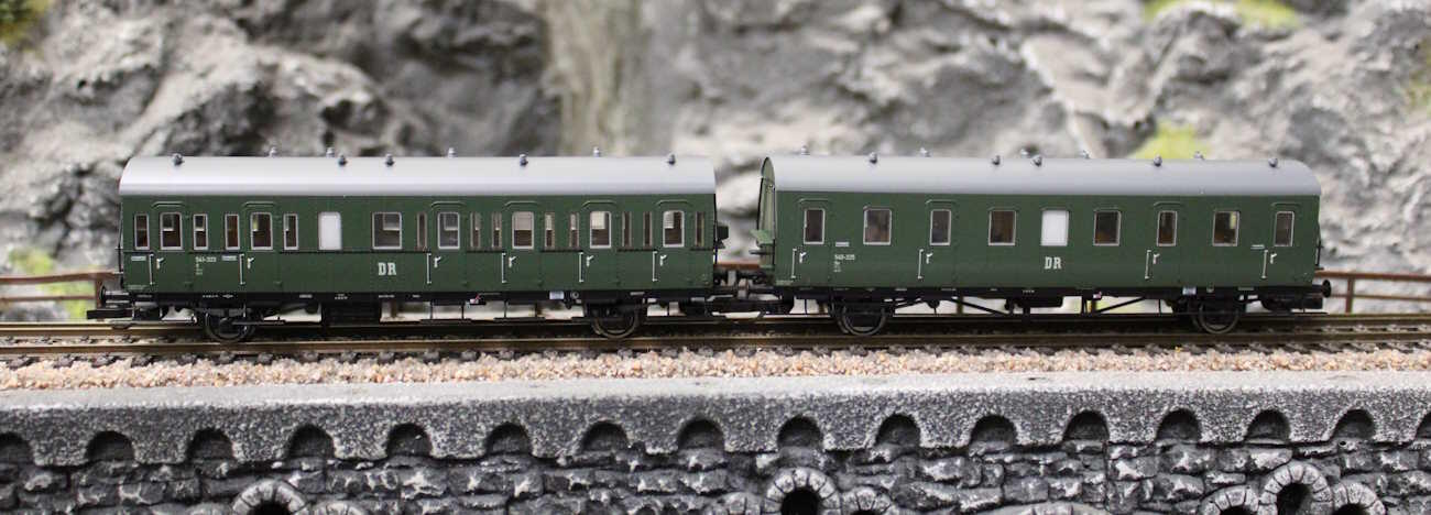 Schirmer 70005 2er Set Einheits-Abteilwagen DR