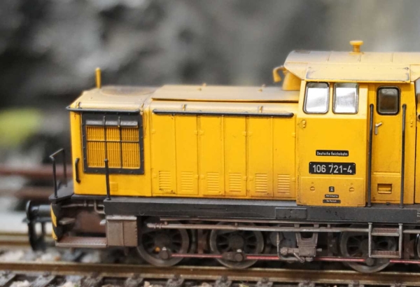 Piko 47361-B Diesellokomotive V 106.2-9 DR - Betriebsverschmutzt
