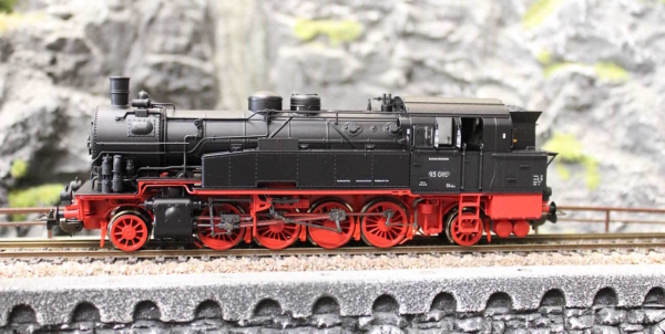 Piko 50664 Dampflokomotive BR 93 DR