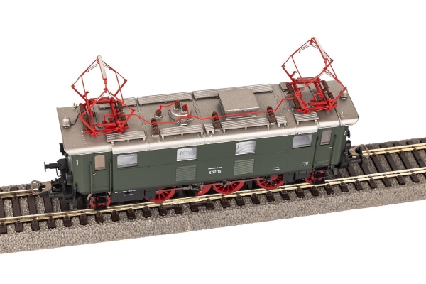 Piko 51417 Elektrolokomotive  E 32 16 DB