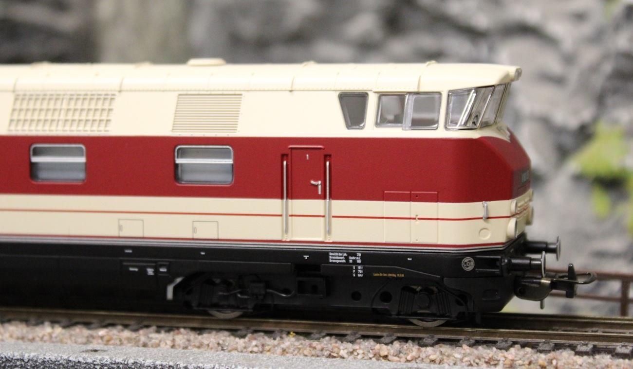 Piko 52581 Diesellokomotive V 180 DR GFK