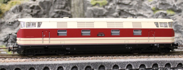 Piko 52581 Diesellokomotive V 180 DR GFK