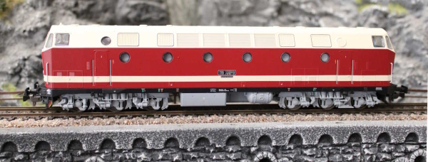 Piko 59942 Diesellokomotive BR 119 DR - Spitzenlicht unten