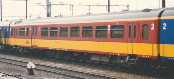 Piko 97644 Personenwagen ICR 2. Klasse mit Gepäckabteil NS/SNCB IV
