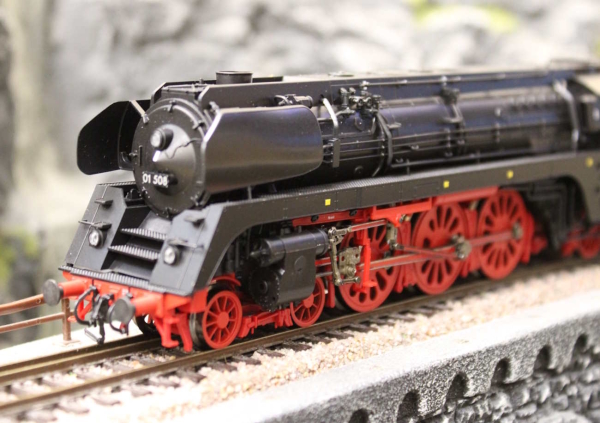 Roco 71268 Dampflokomotive BR 01 508 DR