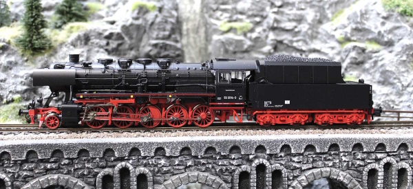 Roco 70041 Dampflokomotive BR 50 DR