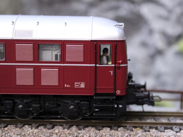 Roco 70116 Dieselelektrische Doppellokomotive 288 002-9, DB