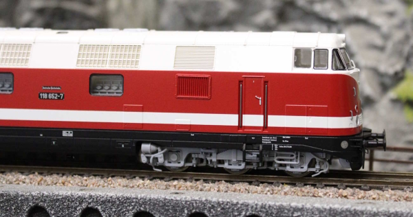 Roco 70889 Diesellokomotive 118 652-7 DR - Sound Version