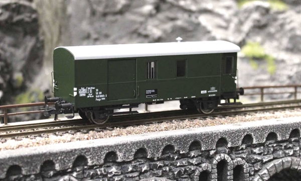 Roco 6200018 Güterzuggepäckwagen, DR