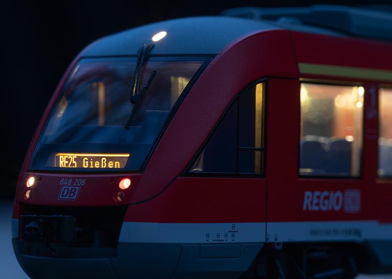 Trix 25714 Nahverkehrs-Dieseltriebwagen BR 648.2 DB