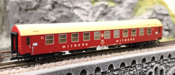 Tillig 16362 Schlafwagen "MITROPA" der DR