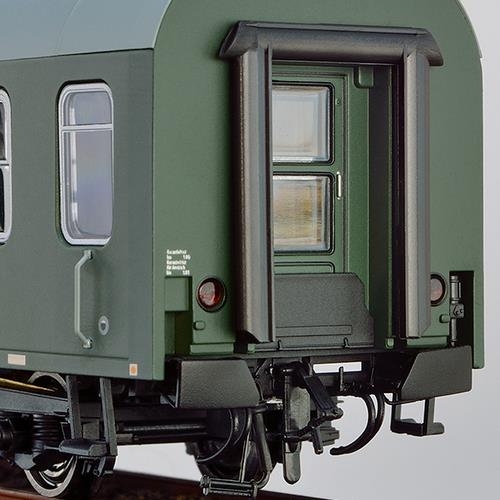 Brawa 50796 H0 Reisezugwagen 2.Klasse Bmh DB