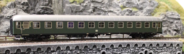 Brawa 58118 H0 Schnellzugwagen 2.Klasse B4ümg-54 DB - LED Innenbeleuchtung