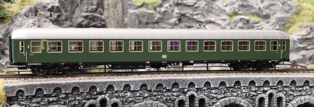 Brawa 58122 H0 Schnellzugwagen 2.Klasse B4ümg-63 DB - LED Innenbeleuchtung