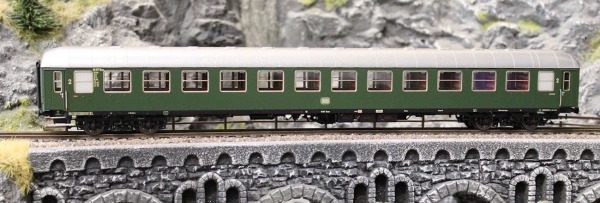 Brawa 58122 H0 Schnellzugwagen 2.Klasse B4ümg-63 DB - LED Innenbeleuchtung