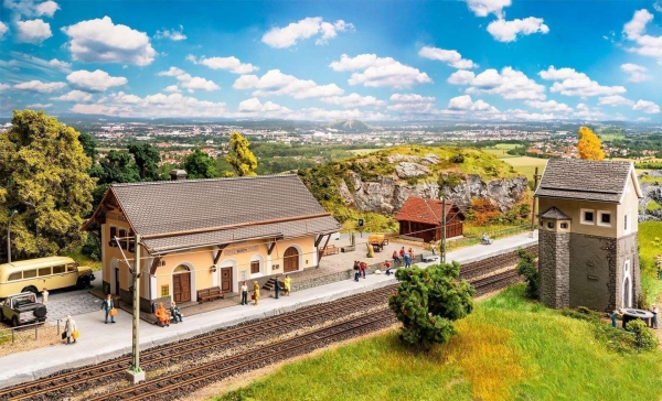 Faller 190059 Bahnhof-Set Susch