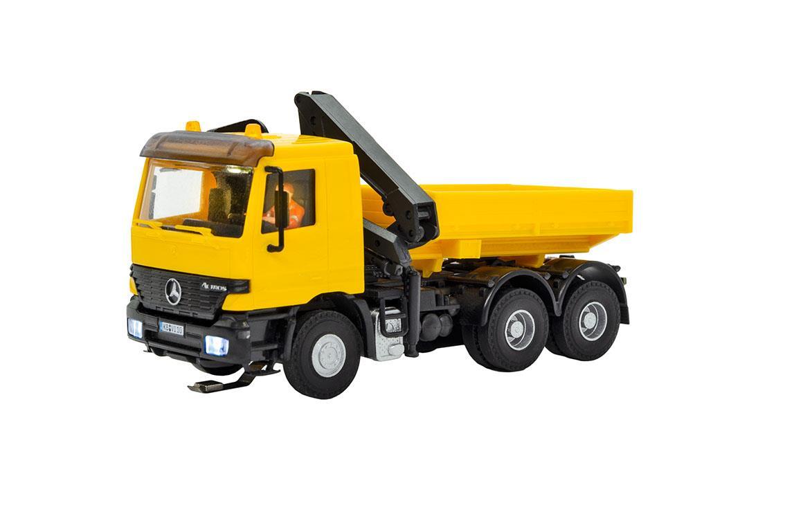 Viessmann 8023 H0 MB ACTROS 3-achs Zugmaschine mit Ladekran und Rundumleuchten, Basis, Funktionsmodell