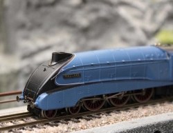 Hornby TT3007M LNER Class A4 4-6-2 4468 Mallard