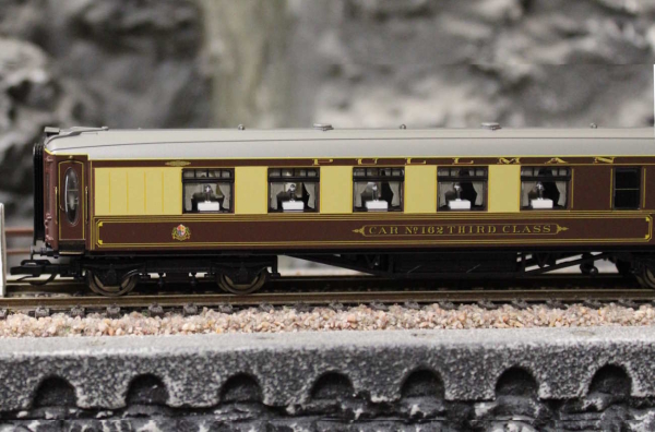 Hornby TT4004A Pullman Third Class Brake No. 162 With Lights