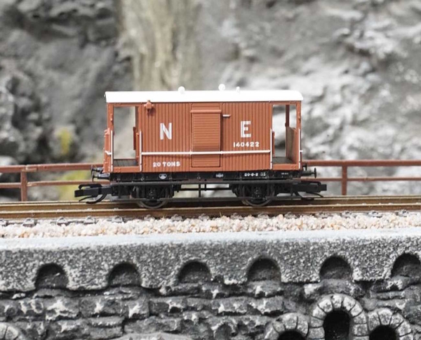 Hornby TT6011 LNER Dia.034 Toad B Brake Van, 140526