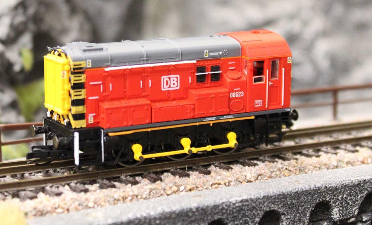 Hornby TT3002M Diesellokomotive Class 08 0-6-0 08623 Schenker DB