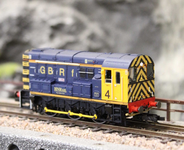 Hornby TT3003M Diesellokomotive Class 08 0-6-0 08924 GBRf