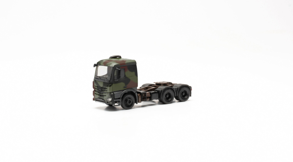 Herpa 747028 MB Arocs 6x4 ZM BW flecktarn