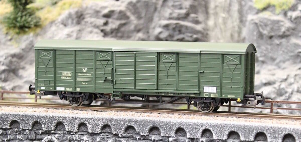 Piko 24504 Gedeckter Güterwagen Post aa DR