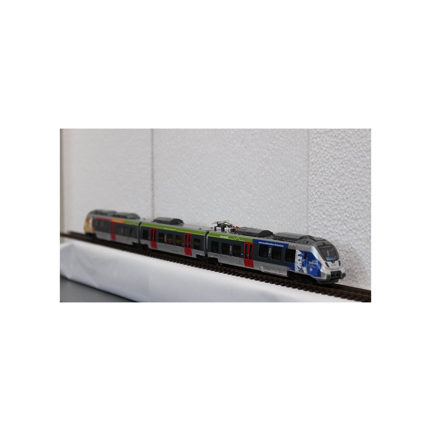 Piko 47246 Elektrotriebwagen. 3-teilig Abellio