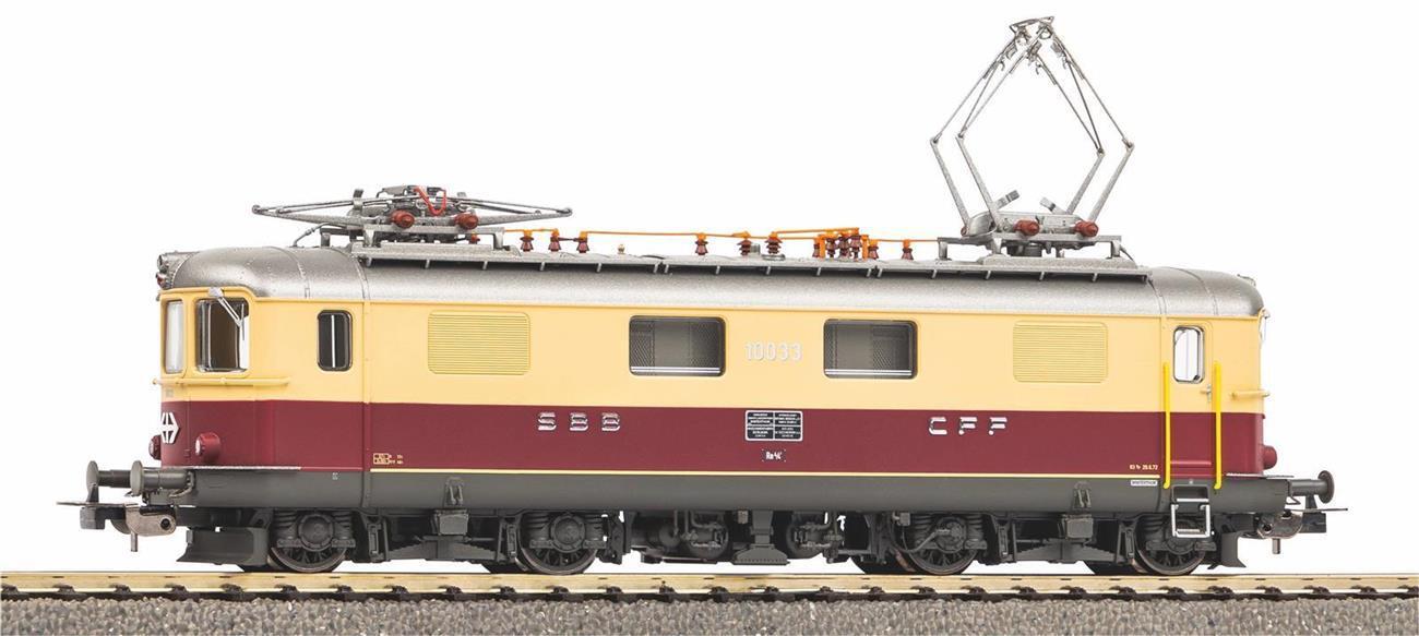 Piko 96890 Elektrolokomotive Re 4/4 I 10033 TEE SBB - Sound Version