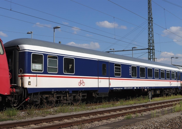 Trix T18488 Personenwagen Bauart Bduu 497.2 Train Rental GmbH (TRI)